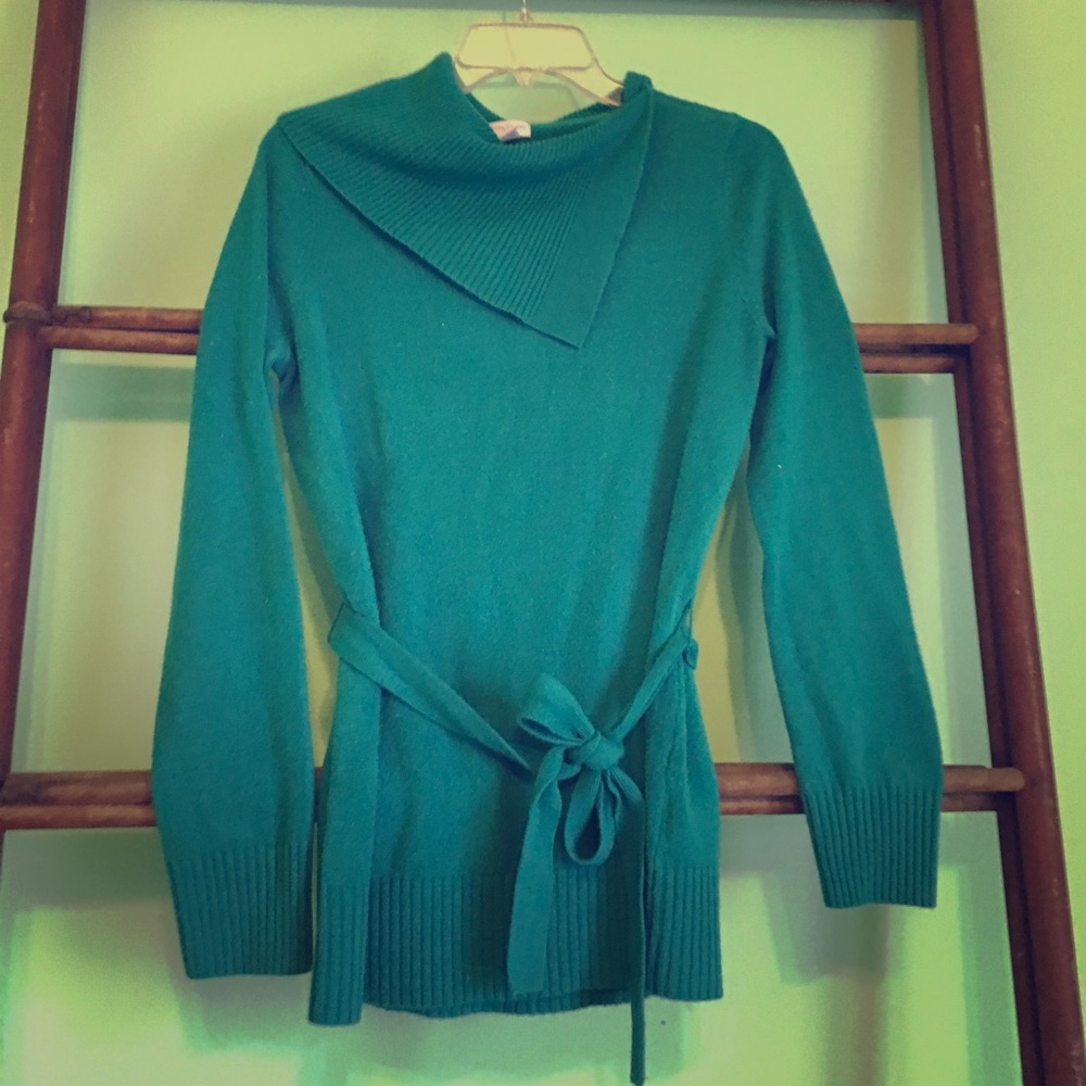 Green sweater